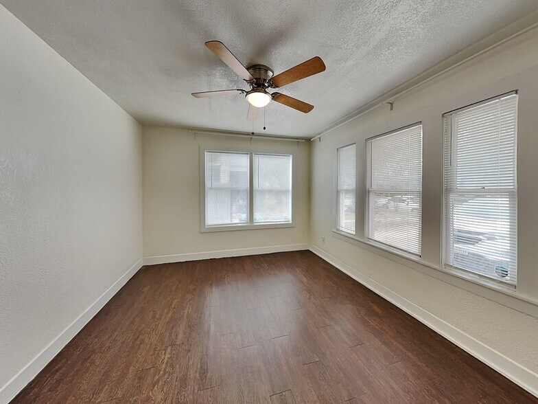 Building Photo - 2911 Ryan Ave