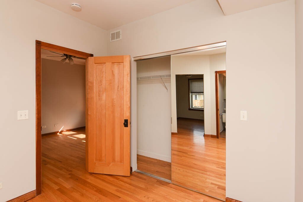 Building Photo - 3248 N Clifton Ave