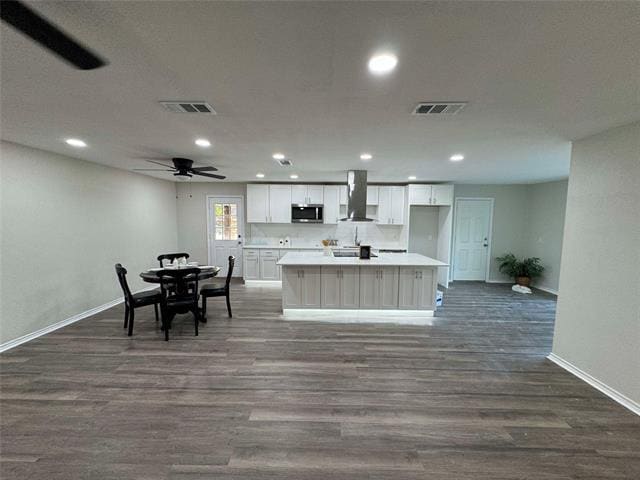 Building Photo - 9876 Kathy Lynn Pl