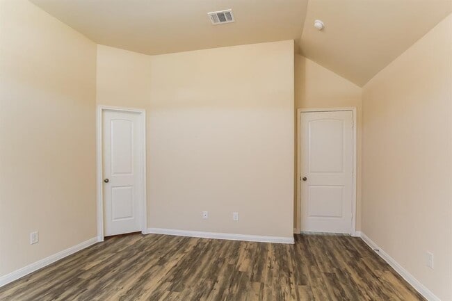 Building Photo - 9622 Franconia Dr
