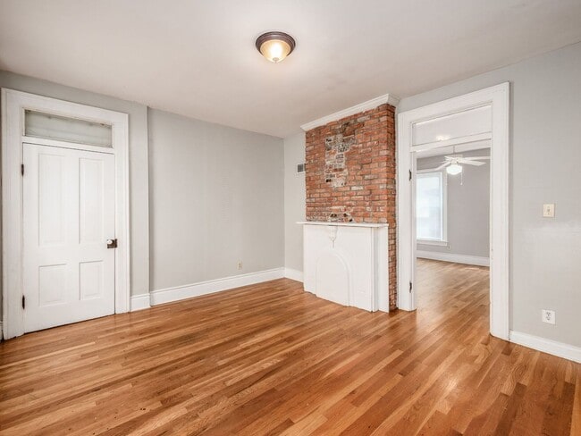 Building Photo - 193 E 2nd Ave