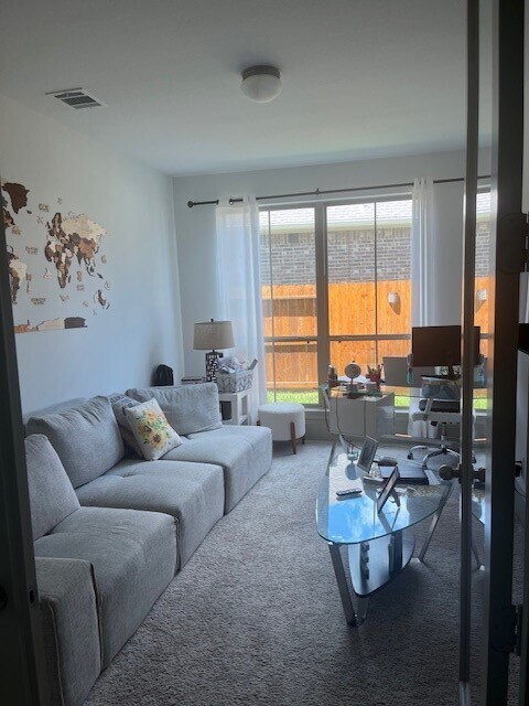 Building Photo - 111 Dorado Sky Ct