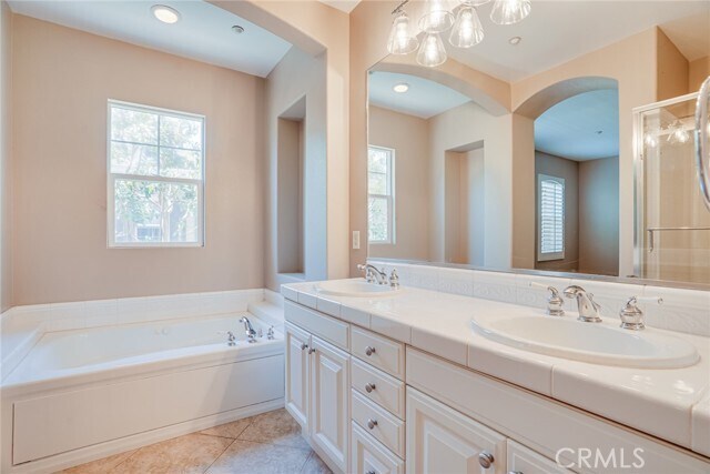 Building Photo - 6257 Pacific Pointe Dr
