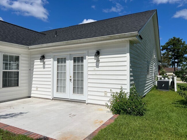Building Photo - 154 Regency Dr