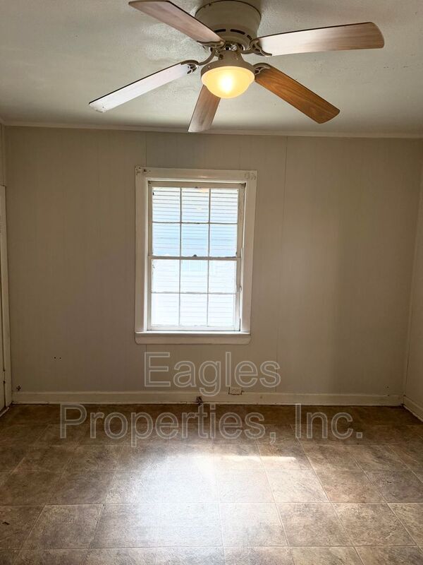 Building Photo - 411 Beale St