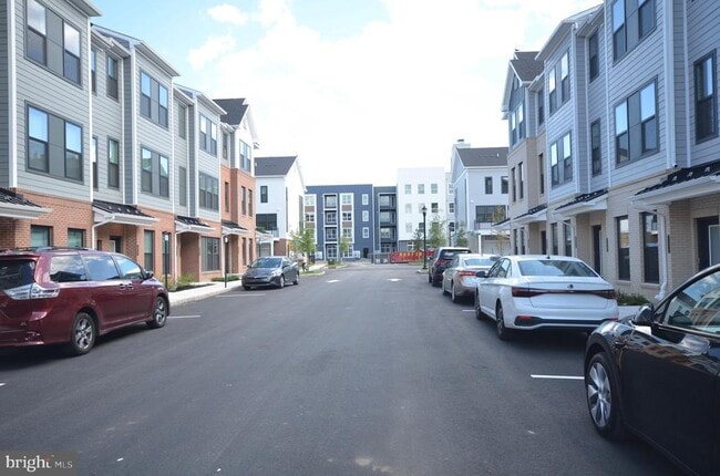 Building Photo - 1305 Parker Blvd