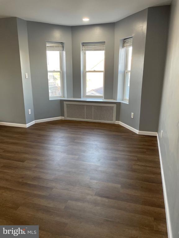 Building Photo - 326 Walnut St