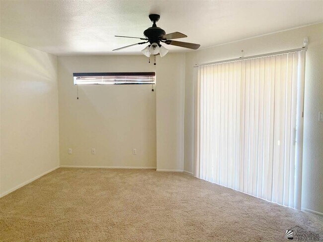 Building Photo - 10642 S Camino Del Sol