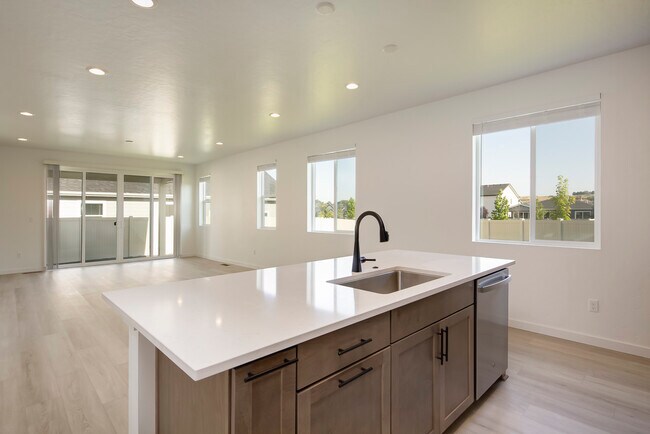 Building Photo - 2699 N Lithodora Ave