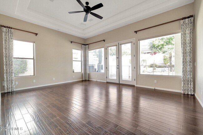 Building Photo - 7694 E Manana Dr