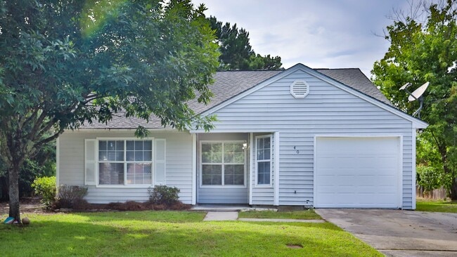 Primary Photo - 3 Bedroom, 2 Bathroom home in the City of ...