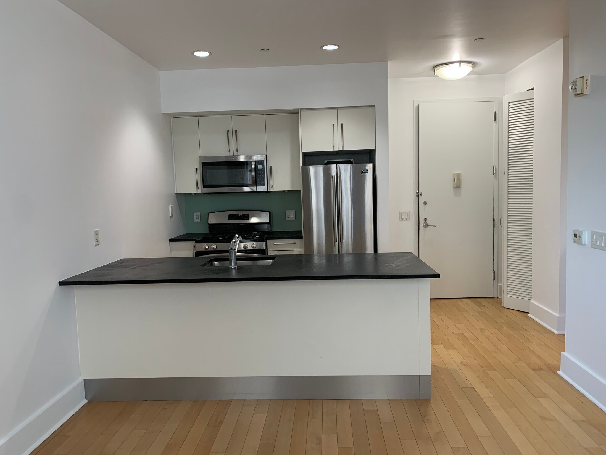 Building Photo - 4 Beacon Way