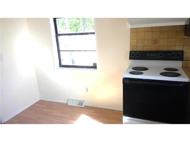 Building Photo - 14107 Merrywood Cir