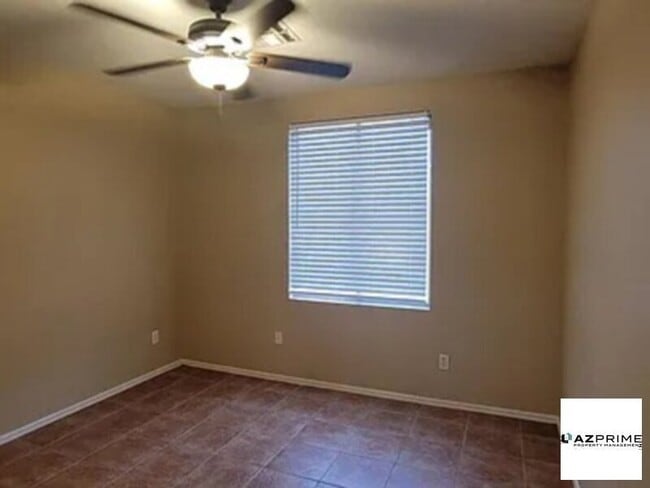 Building Photo - W Campana Dr