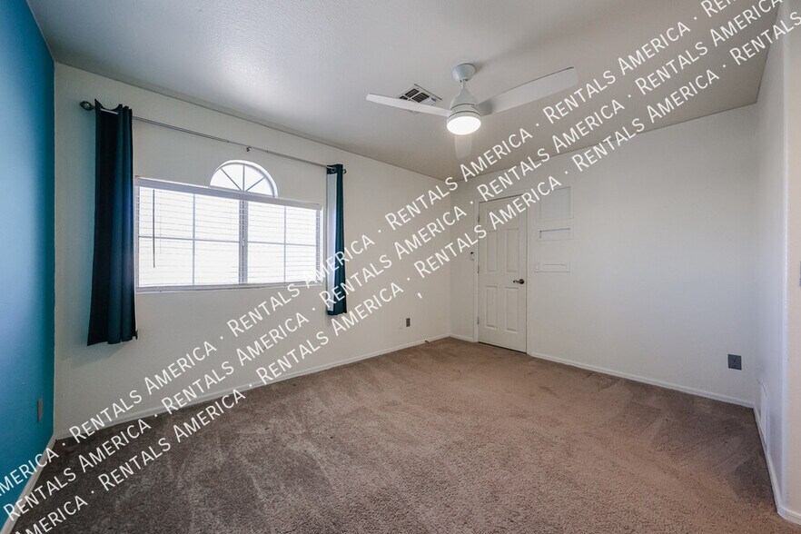 Building Photo - 6101 W Whispering Wind Dr