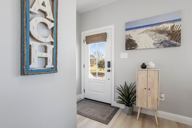 Building Photo - 135 Brady Dr