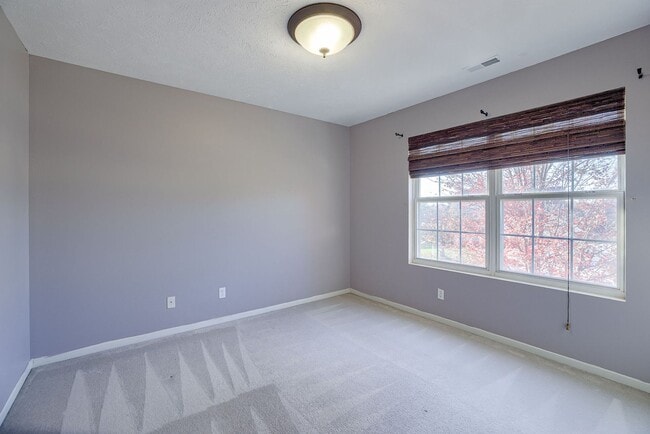 Building Photo - 3 Bedroom In A Great Location!!