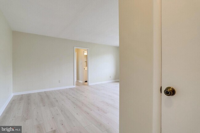 Building Photo - 3515 Washington Blvd