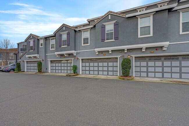 Building Photo - Renovated 3-Story Rocklin Townhome with Two-Car Garage!