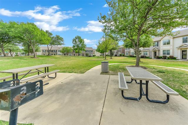 Building Photo - 6928 Carrington Ln