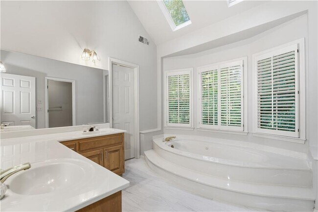 Building Photo - 3741 Bays Ferry Way