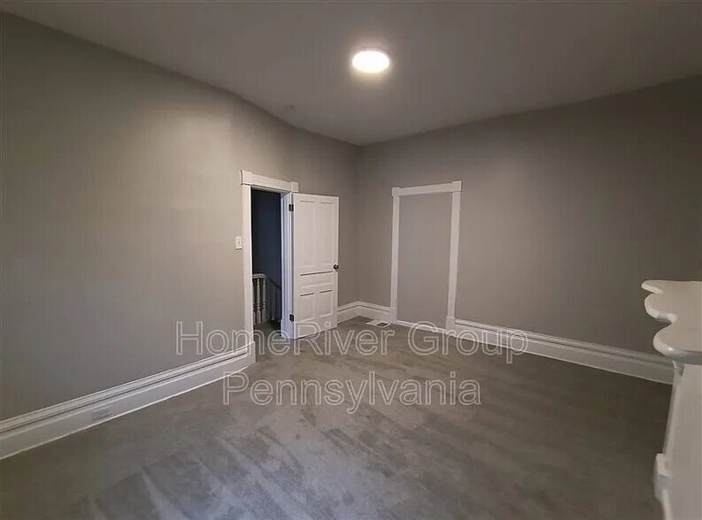 Building Photo - 935 Manton Wy