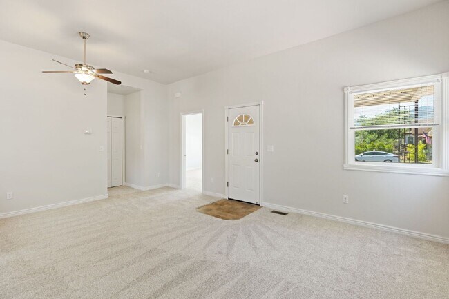 Building Photo - 1704 W Cucharras St