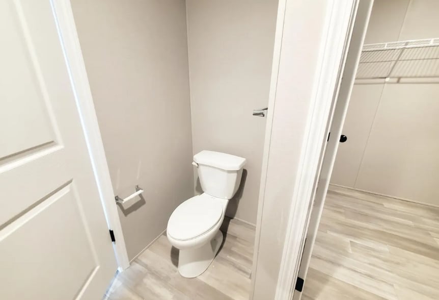 Building Photo - 9270 Windjammer Dr