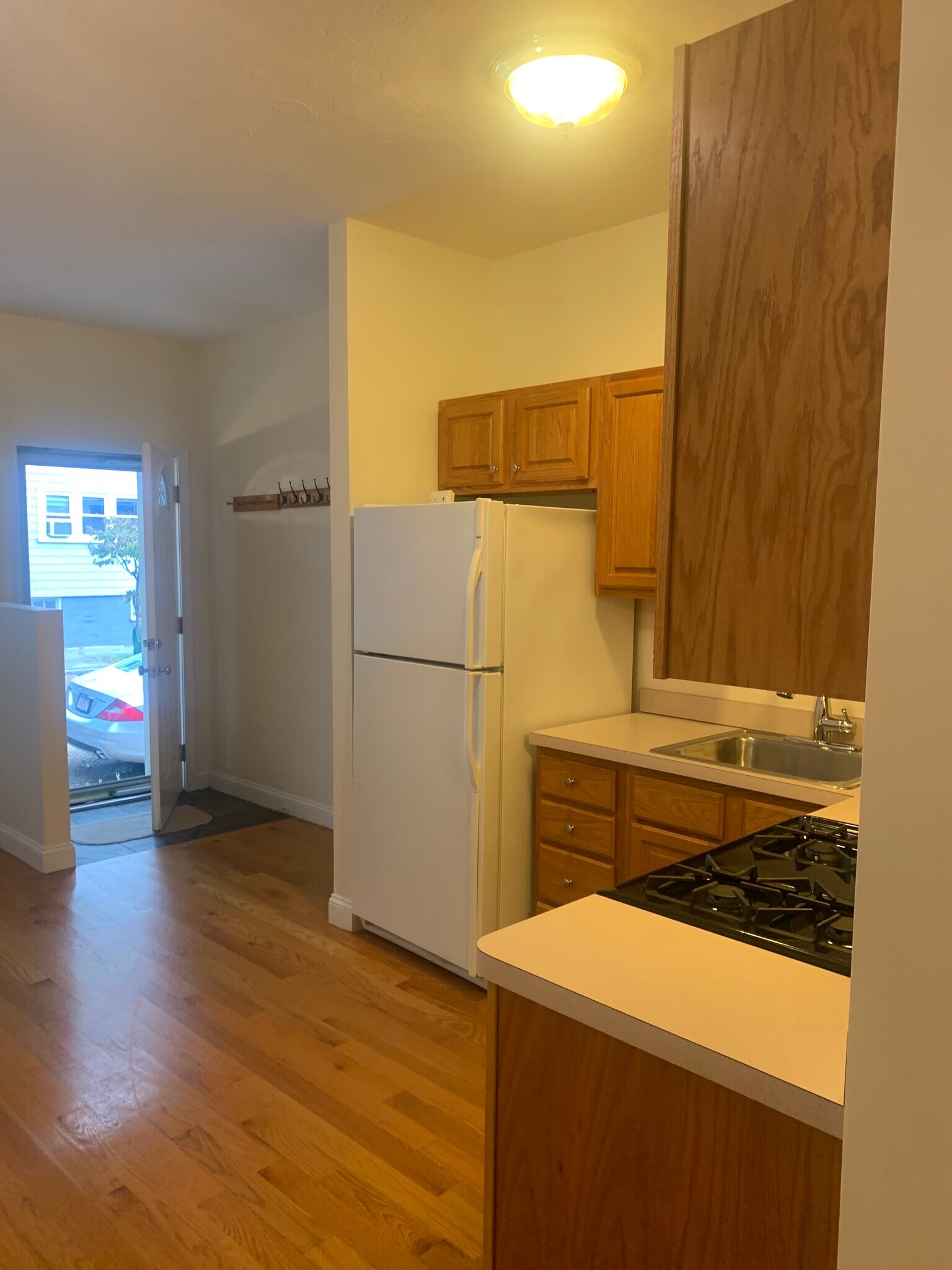 Building Photo - 202 Hurley St