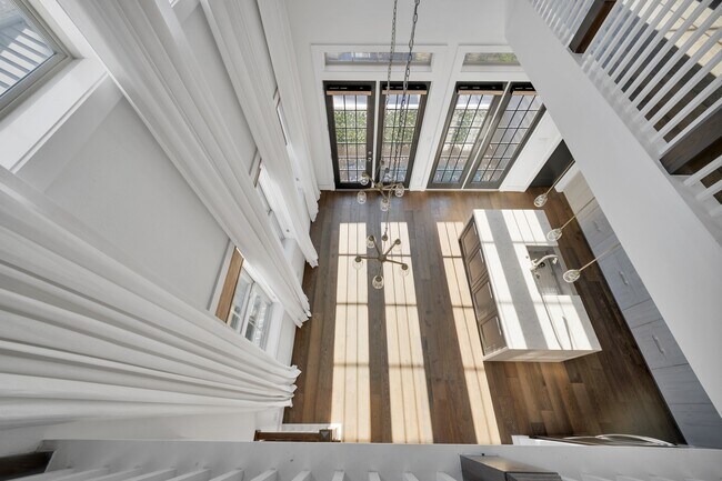 Building Photo - 9623 Towne Lake Pkwy