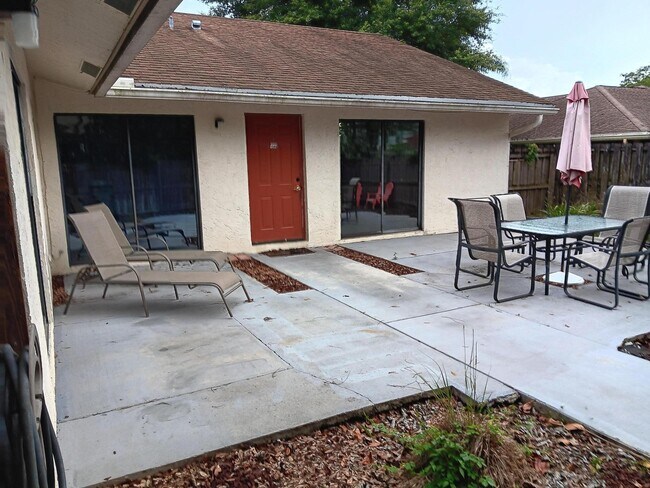 Primary Photo - 1509 Hawthorne Pl