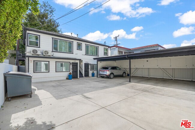 Building Photo - 619 Westmount Dr