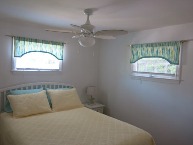 Building Photo - 223 Purgatory Rd