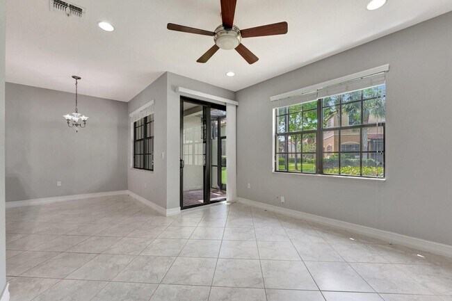 Building Photo - 10850 NW 74th Dr