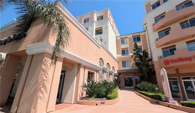 Building Photo - 580 W Main St