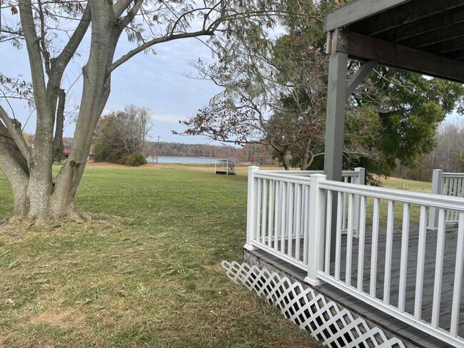 Building Photo - 10507 Gordon Rd