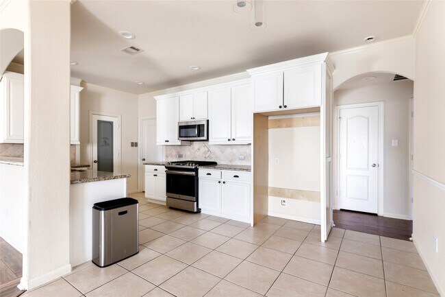 Building Photo - 21629 Twitch Ct