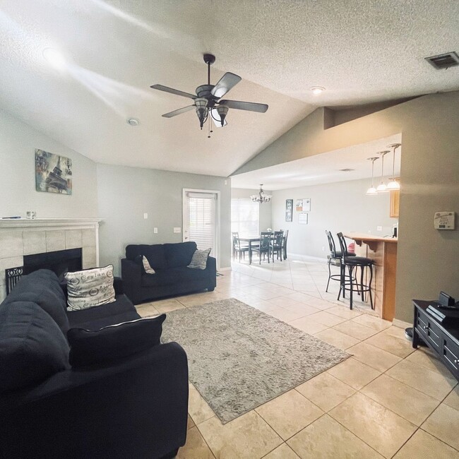 Building Photo - 3bedroom in Fort Walton