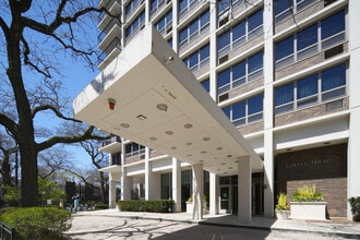 Building Photo - 88 W Schiller St