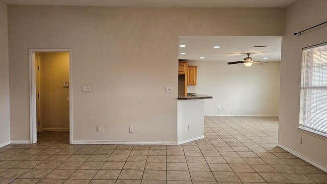 Building Photo - 4811 Brookdale Dr