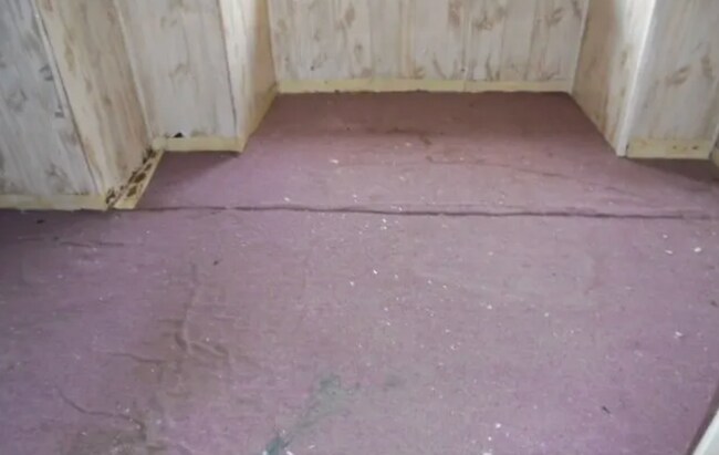 Building Photo - Spacious 4BR Single-Family Home – Renovate...