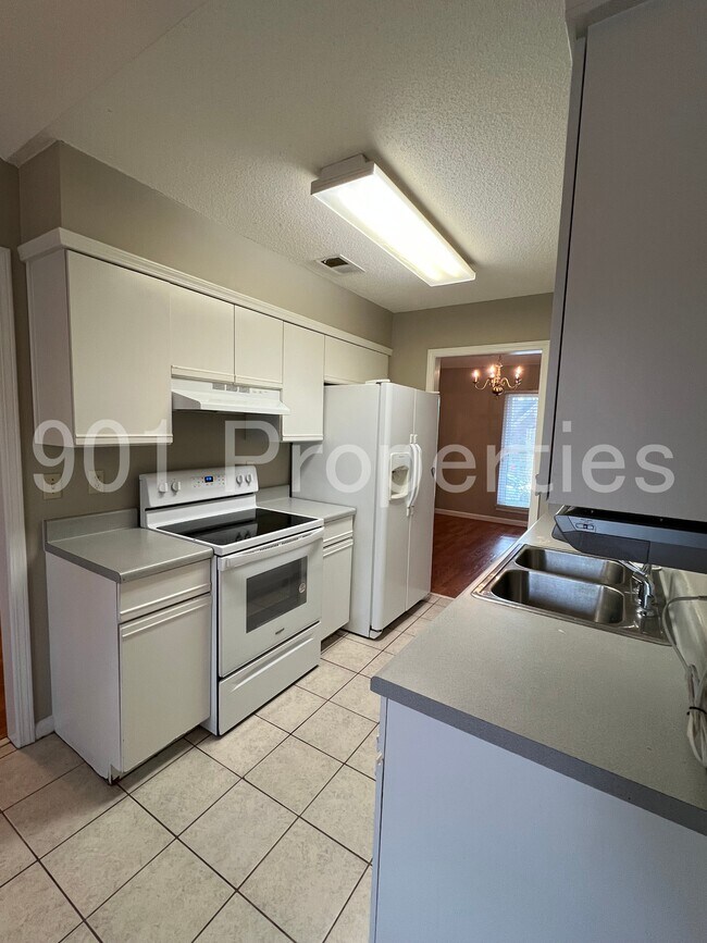 Building Photo - 5650 Richburg Ave