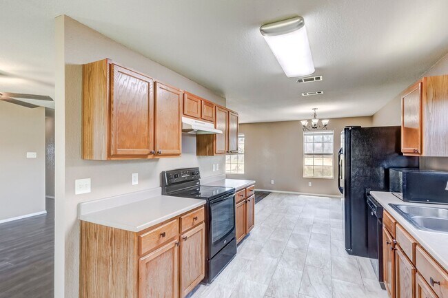 Building Photo - 4501 Jake Spoon Dr