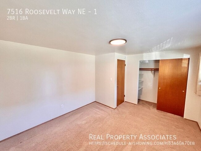 Building Photo - 7516 Roosevelt Way NE
