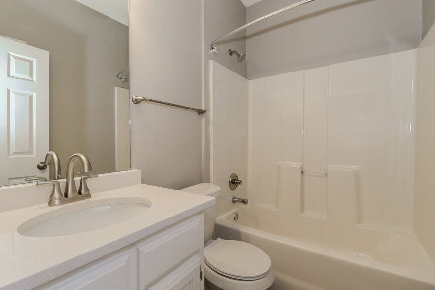 Building Photo - 20 Cypress Grove Cove