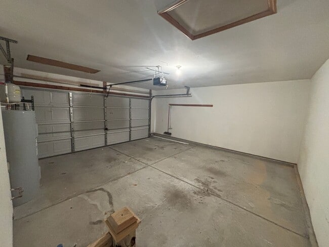 Building Photo - 3307 Crowell Ln