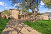 Building Photo - 10806 Bob White Dr