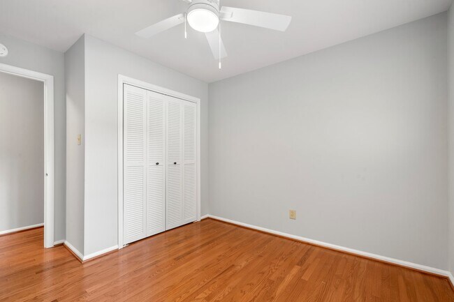 Building Photo - 3803 Derbyshire Dr