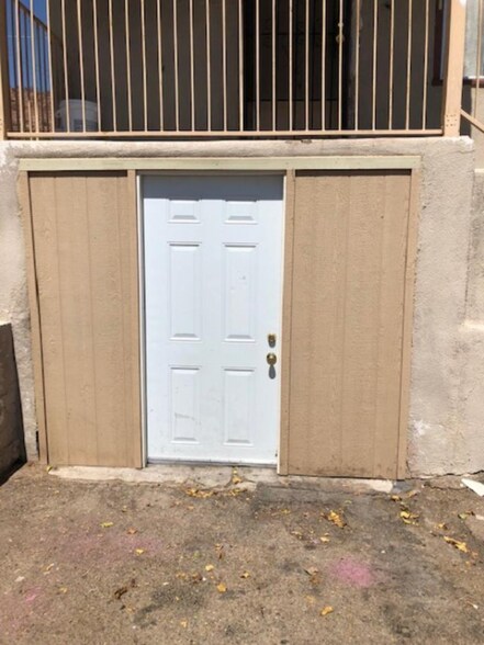 Building Photo - 113 W White St