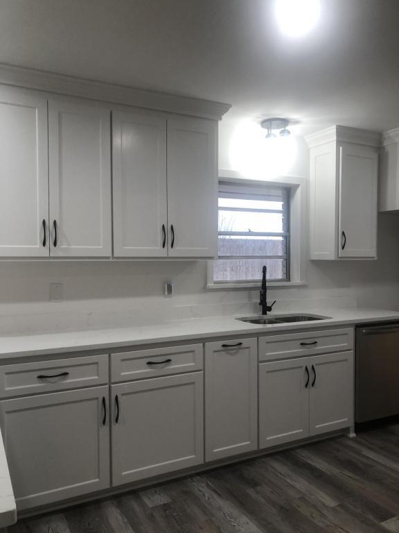 Building Photo - 154 S Carrollton Ave